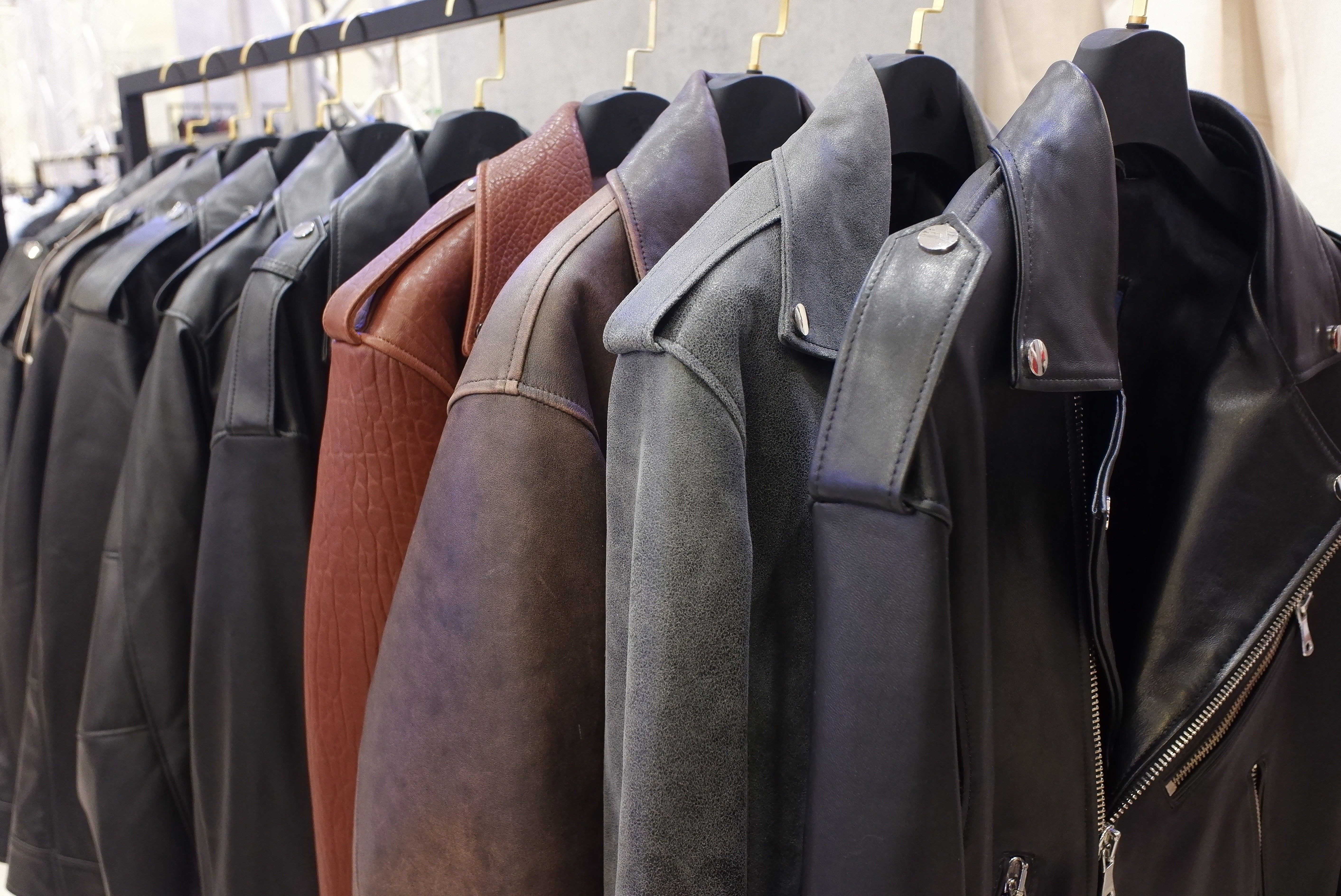 Top Leather Jacket Styles Dominating 2025 Fashion